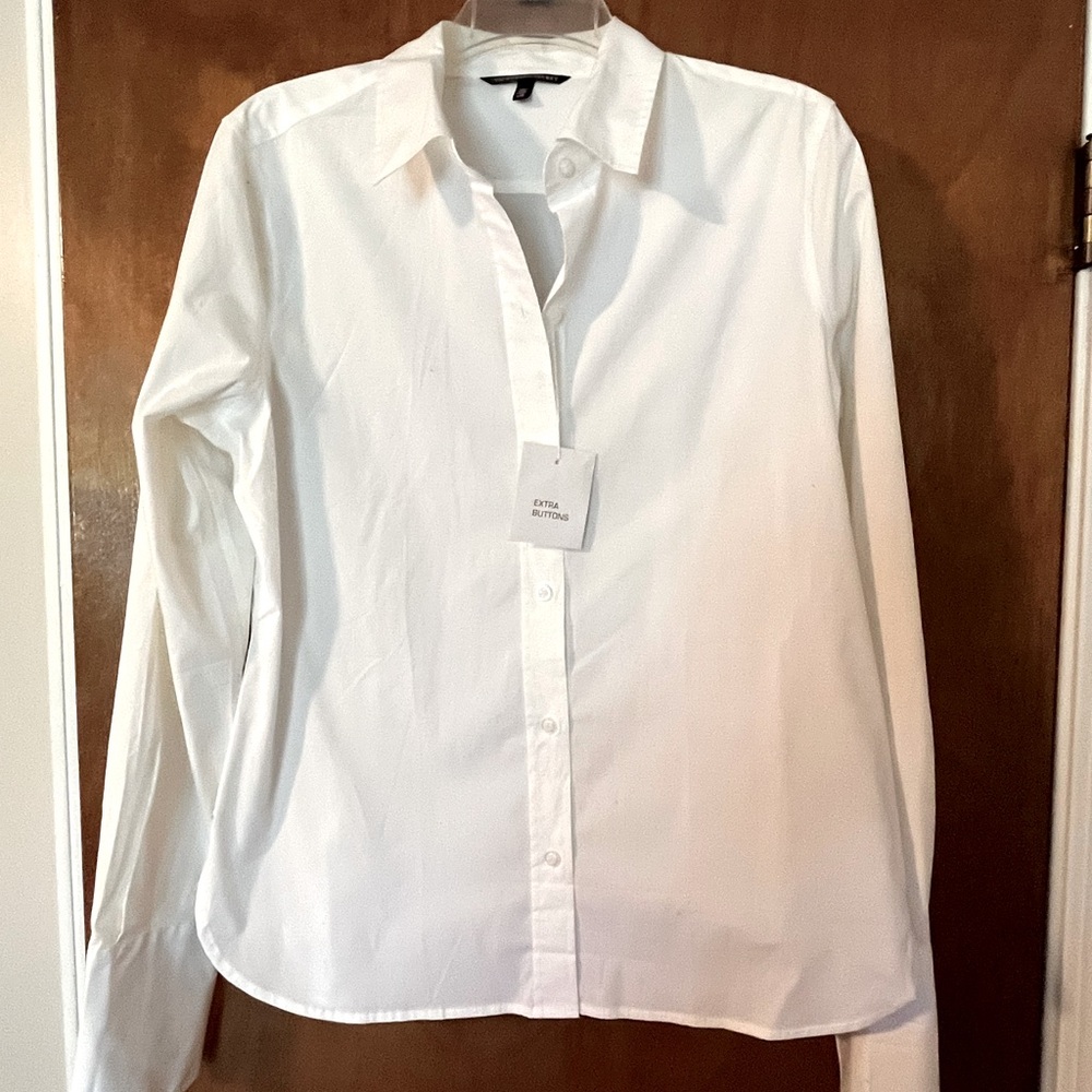 Woman’s long sleeve dress shirt